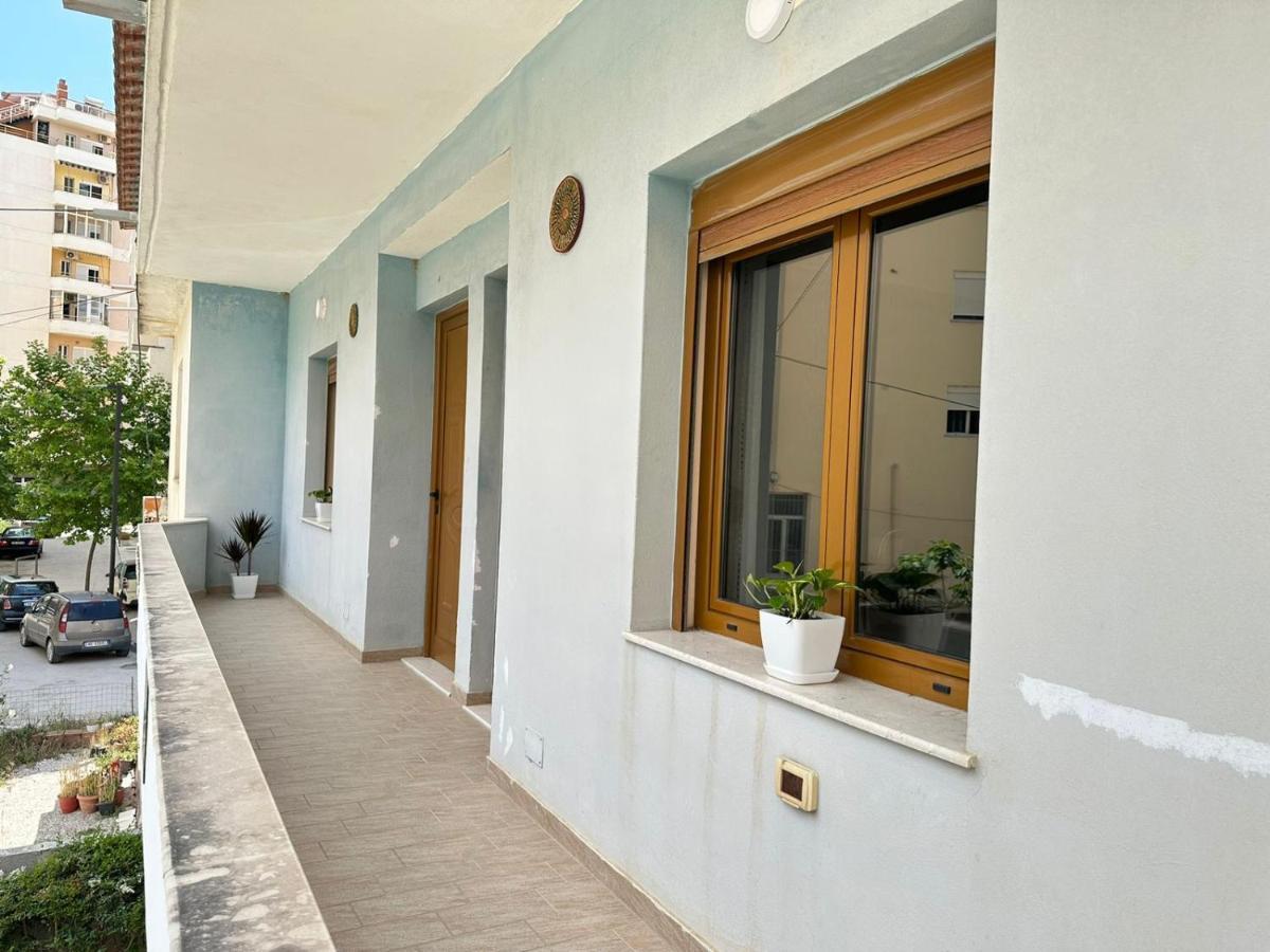 Vlora Villa With Private Parking Eksteriør billede
